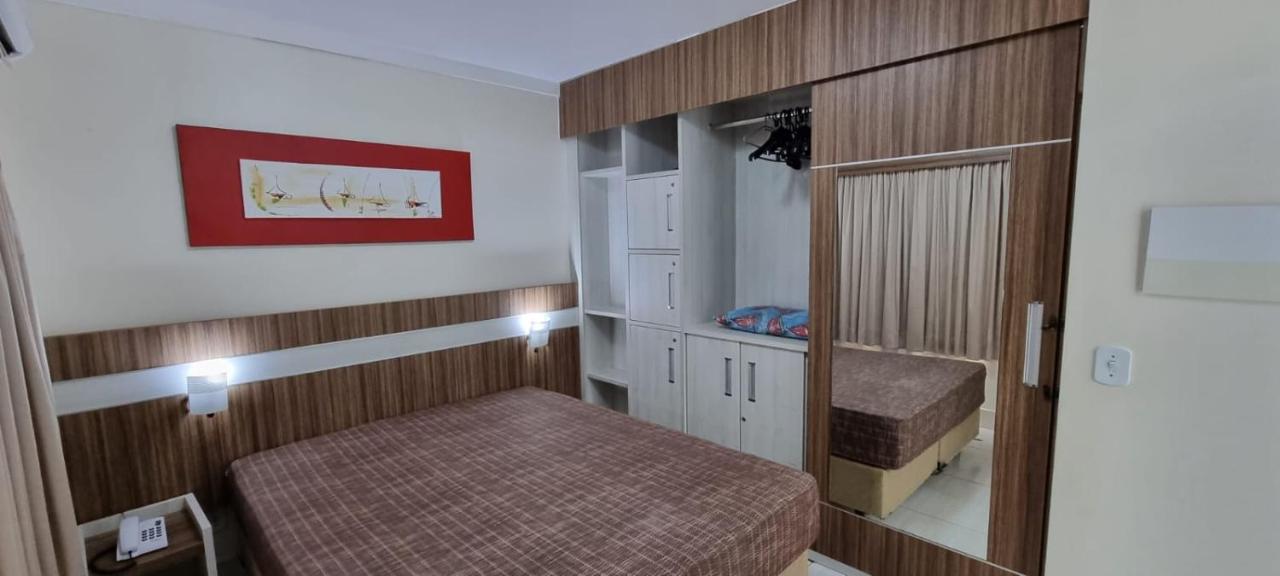 Thermas Lacqua Diroma Com Piscina De Ondas Gratis 24Horas Caldas Novas Exterior foto